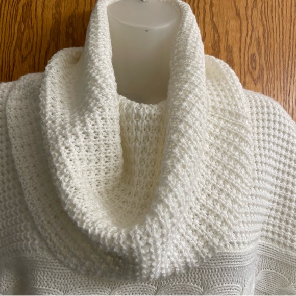 Majora White Cowl Neck Sweater Size Small - Picture 15 of 15
